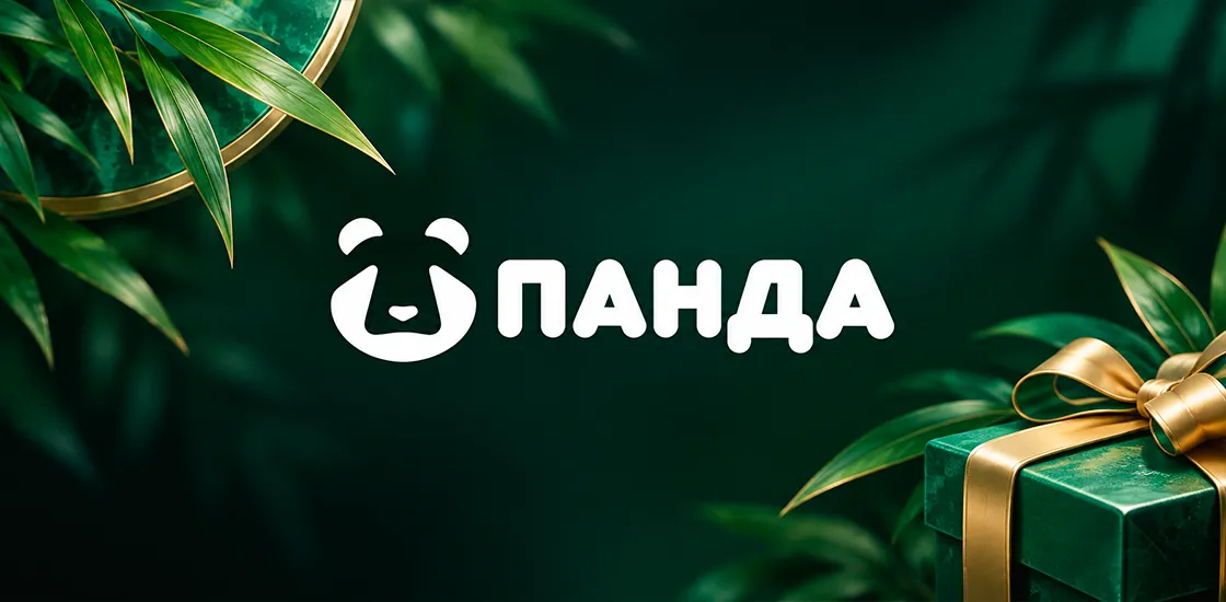 Главная страница казино Панда (PANDA) в черно-зеленом дизайне с маскотом-пандой.